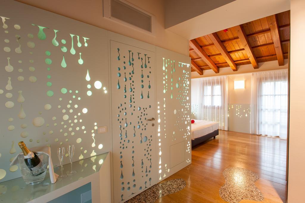 Elliot Osteria E Dormire In Collina Manzano Phòng bức ảnh