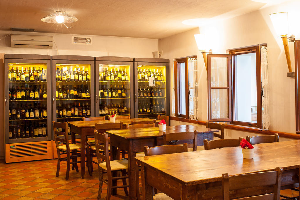 Elliot Osteria E Dormire In Collina Manzano Ngoại thất bức ảnh